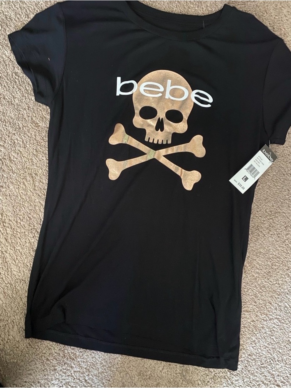 Nwt bebe Black rose Gold Skull Graphic tee